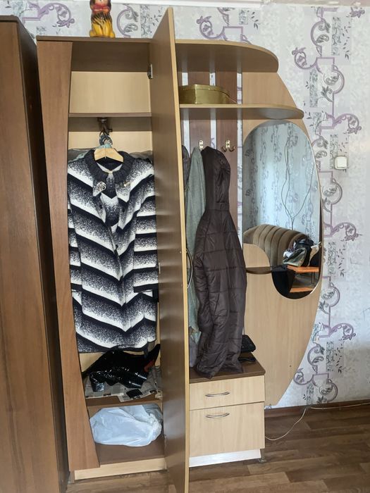 Шкаф в прихожую