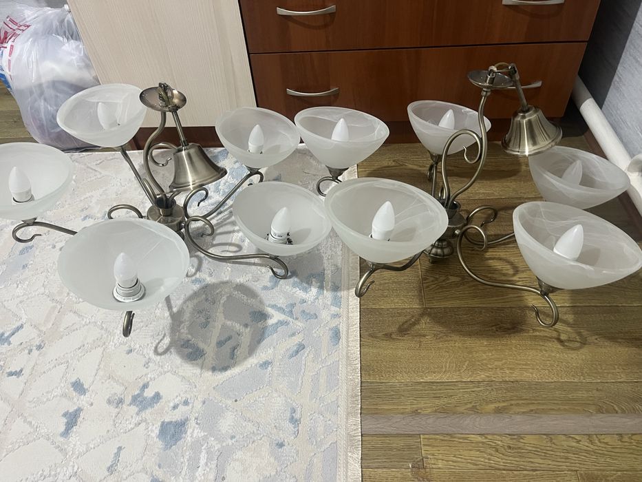 Люстра пятирожкованные