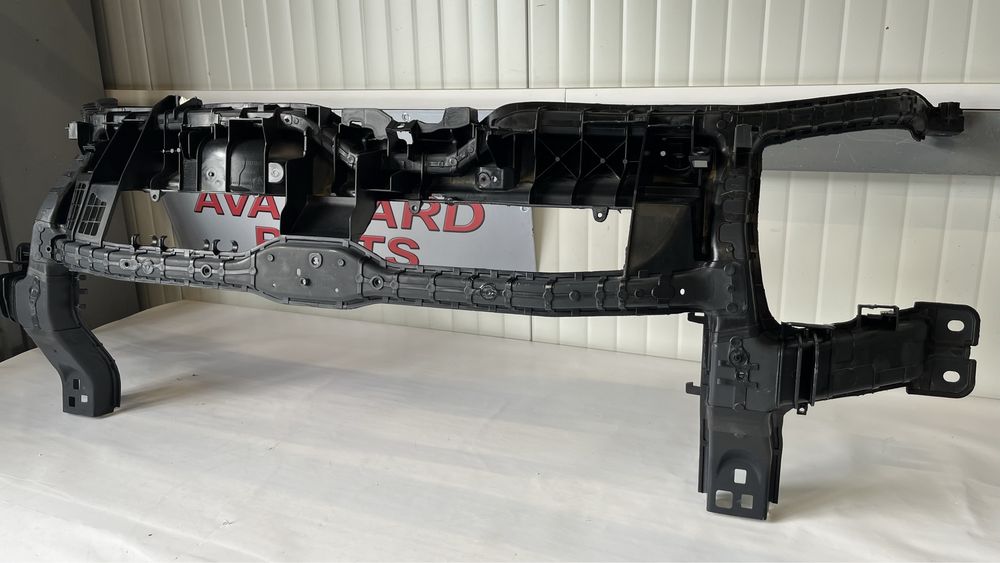 Греда за предна броня Ford Transit MK8 (2014-2020)