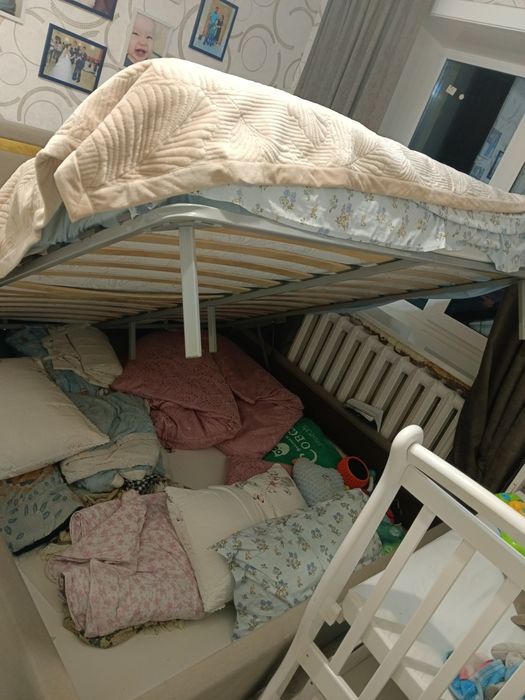 Продам кровать двухспальная