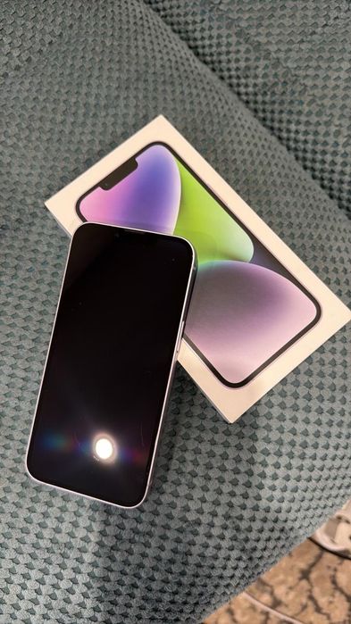 Срочно продам Айфон 14