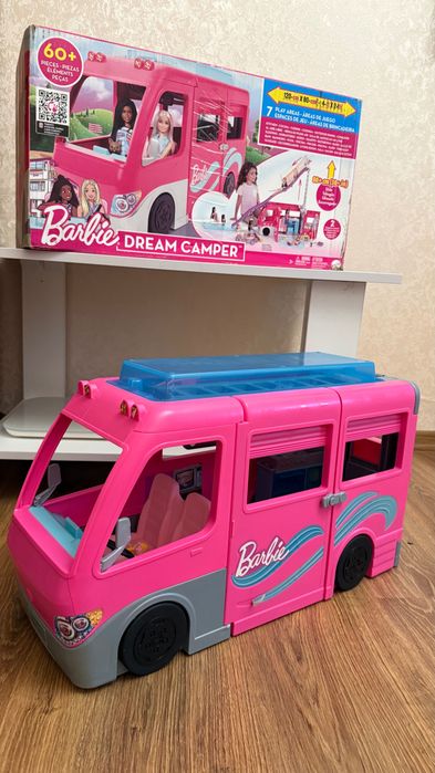 Игровой набор Barbie кемпер мечты с водной горкой