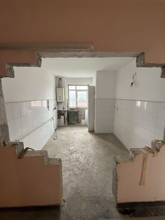 Vanzare Apartament 2 camere, 52mp, central - Bumbesti Jiu Sadu