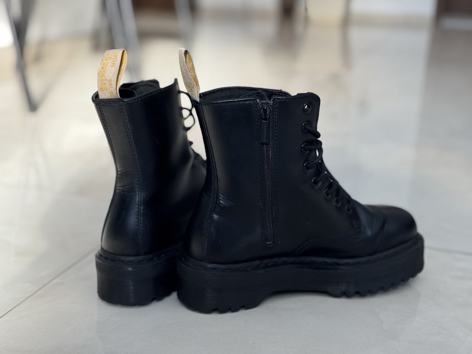 Боти Dr.Martens