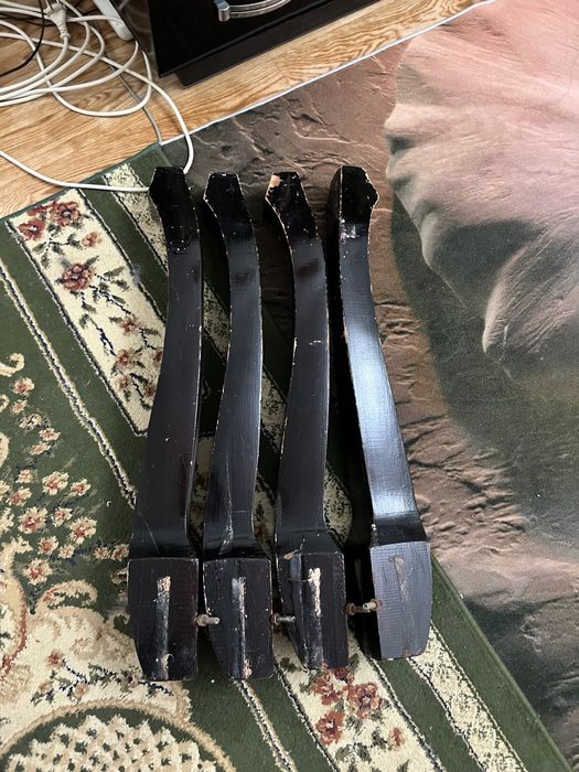 Продаётся стол для гостиной