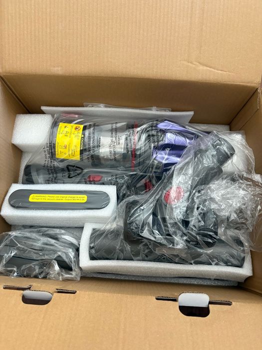 Aspirator vertical fara fir  2in1: 500W Brushless, Baterie 20000Mah, acumulator Li 29.6V, autonomie pana la 60 min,Perie Led