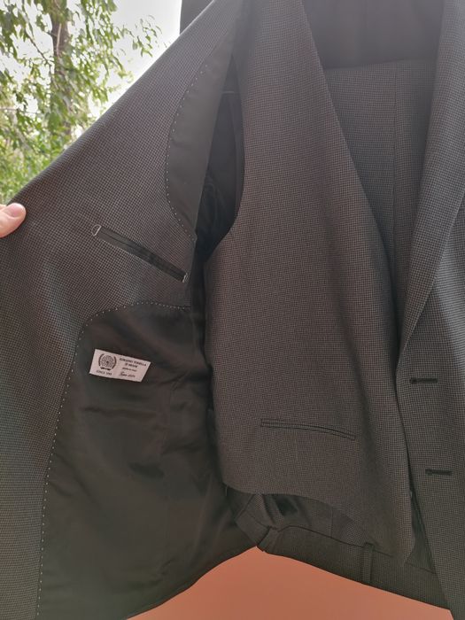 продам костюм тройку valentine hill