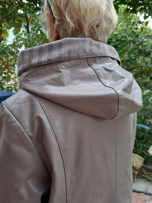 Куртка новая 54 размер