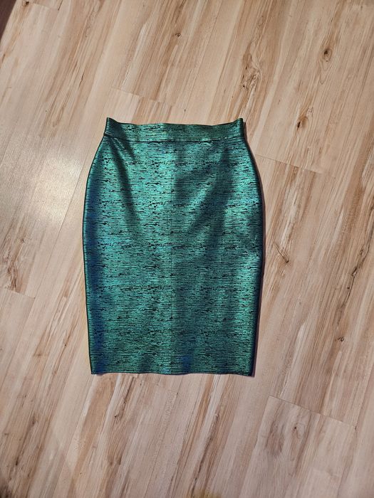 Пола елегантна М