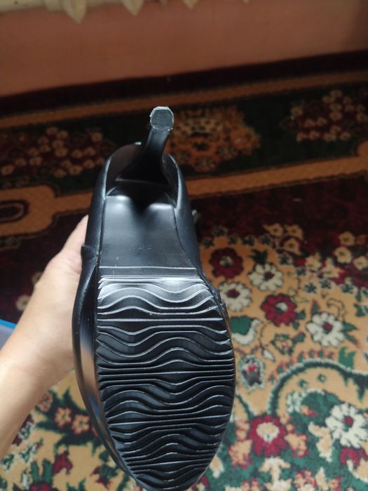 Продам зимнюю сапоги