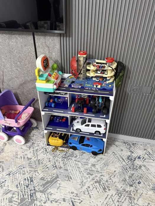 Гараж для машинок, паркинг