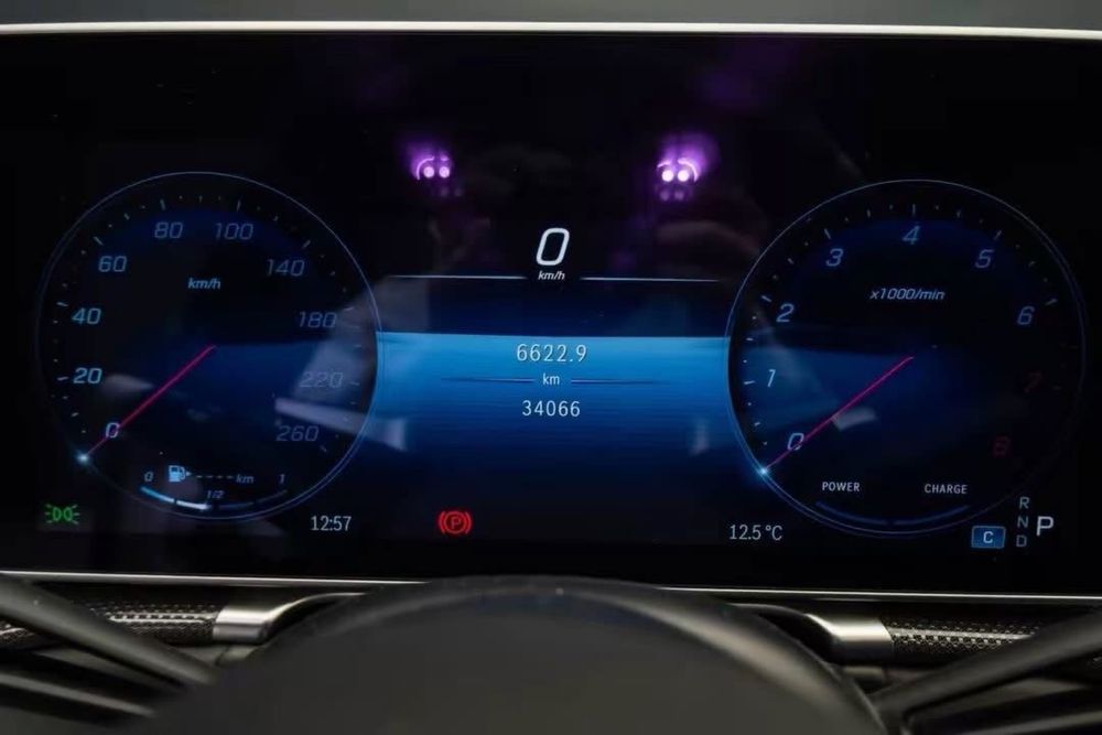 2023 Mercedes-Benz S 580 Long 4M V8 503 CP First Class TV