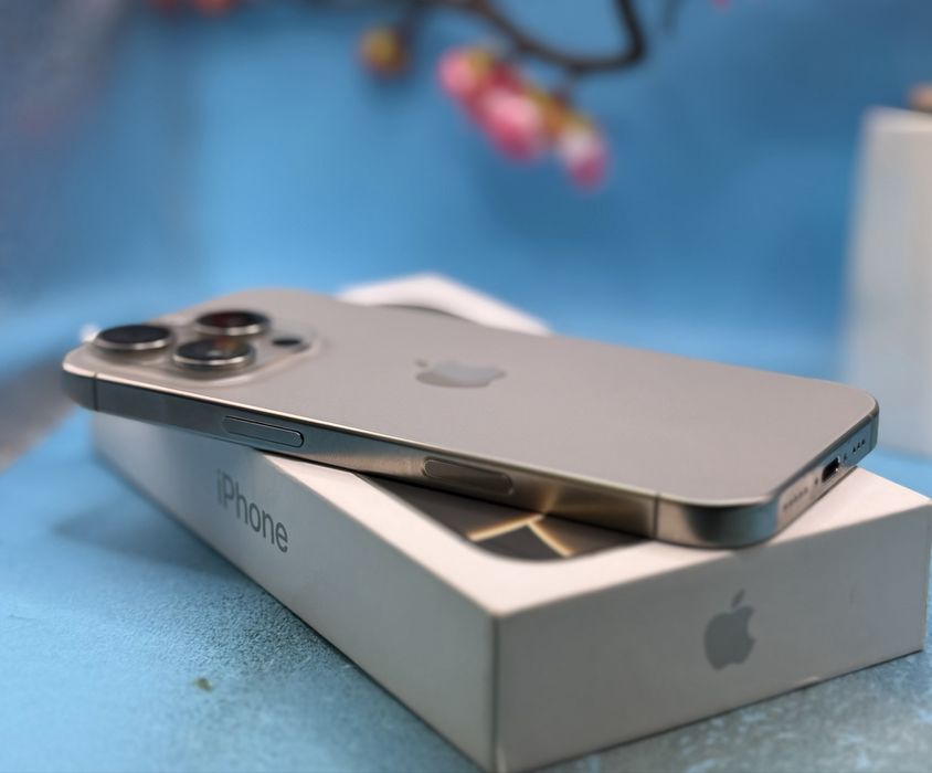 ГАРАНЦИОНЕН!!! Apple iPhone 16 Pro, 128GB, 5G, Natural Titanium