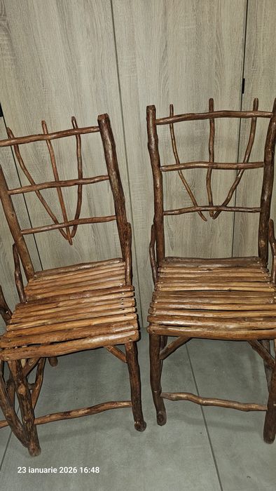 Vând scaune rustice