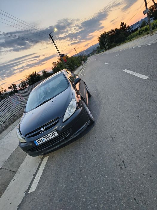 Mașină Peugeot 307