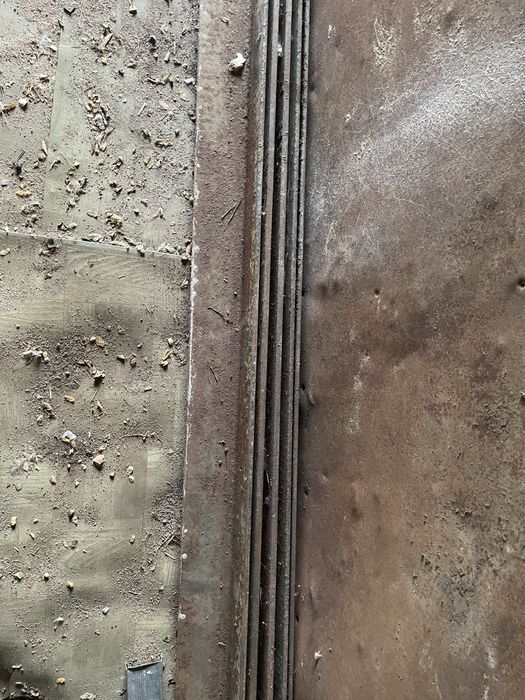 Уголок и решетки на окна