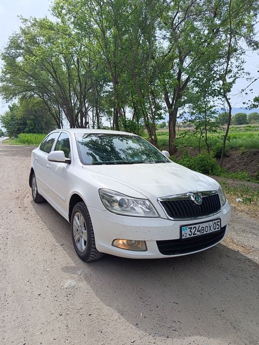Продам авто Skoda Octavia 1.6