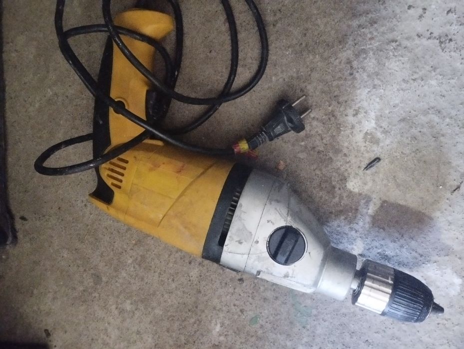 Антикварна бормашина