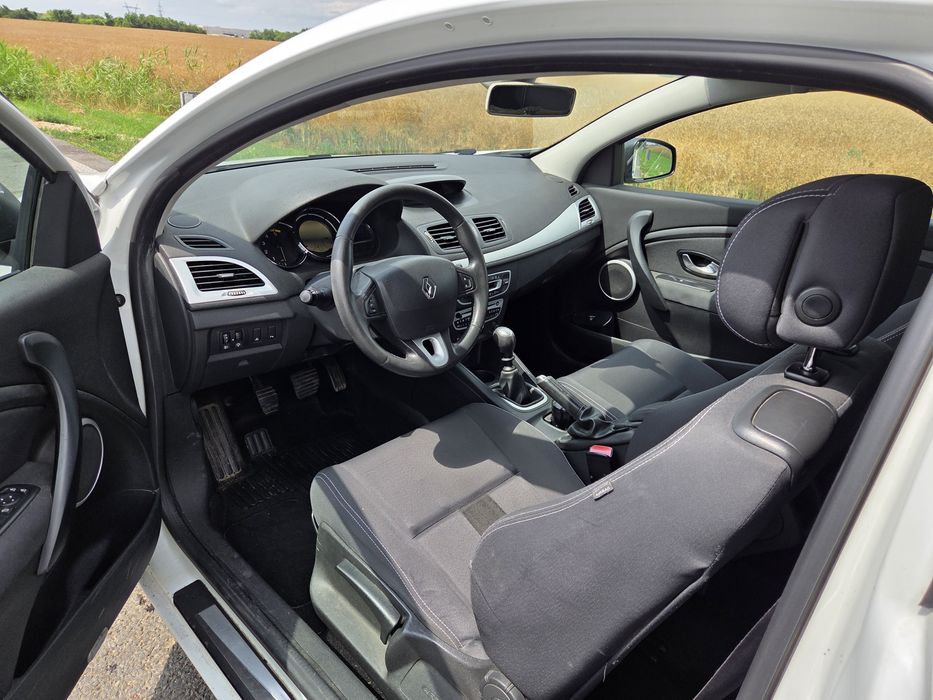 RENAULT Megane 2010 — imagine 5