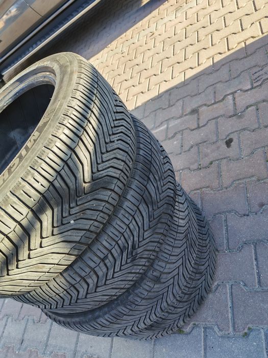 Set 4 anvelope Michelin CrossClimate 215/50 R17, all-season.