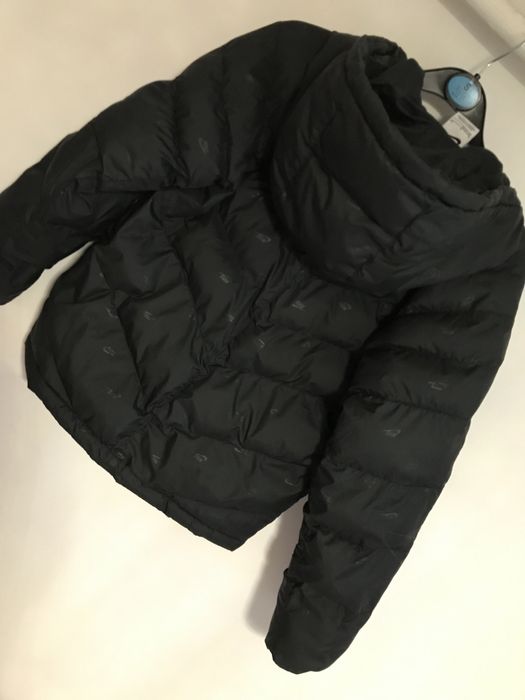 Geaca nike copii 8-9 ani unisex originala