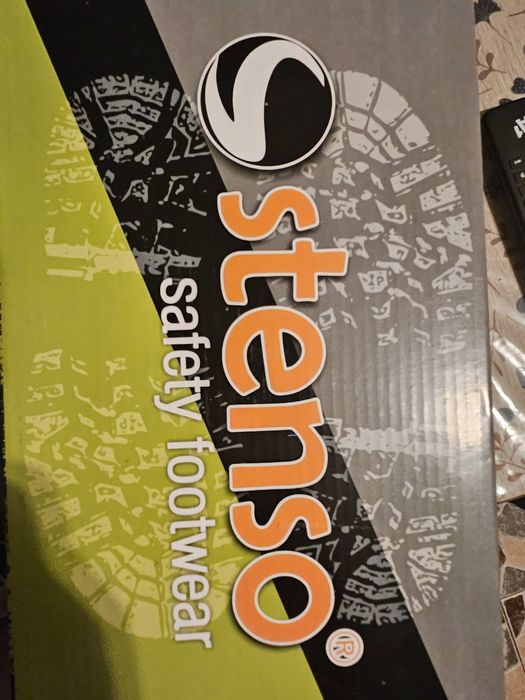 Работни  обувки !