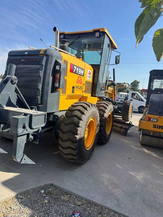 Автогрейдер Русум Sinomach 719НЭксплуатацион вазн: 15.5 т