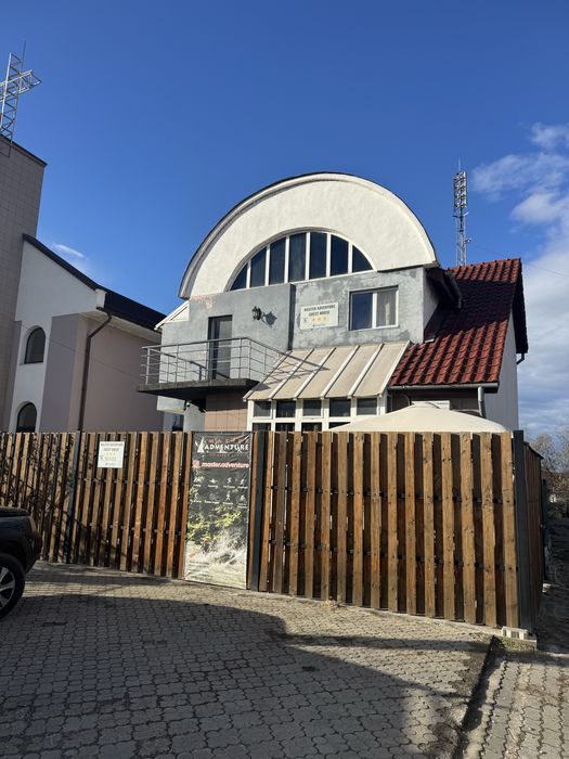 Cabana de inchiriat in Vadu Crisului cu ciubar cazare pentru 12 pers