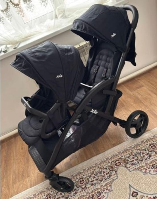 Коляска для близняшек и погодок