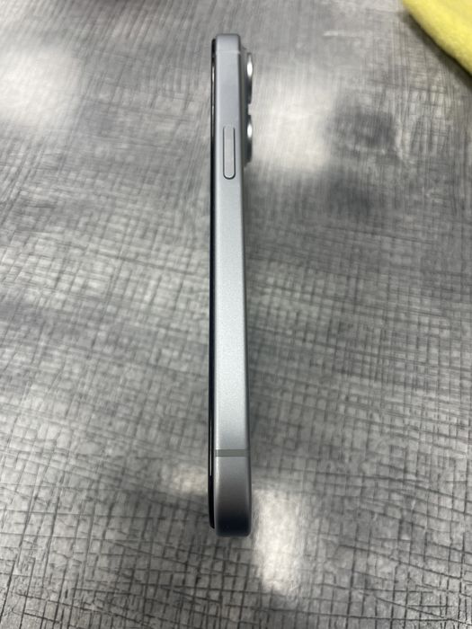 Айфон 15 в отличном состоянии!