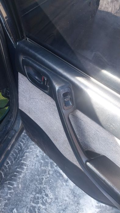 Продам машину   .