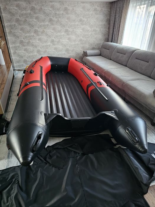 Продам новую лодку Gladiator E380s