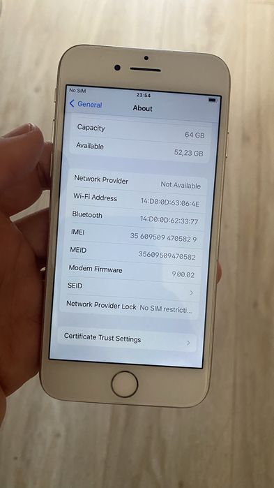 Vand iPhone 8 - 64GB