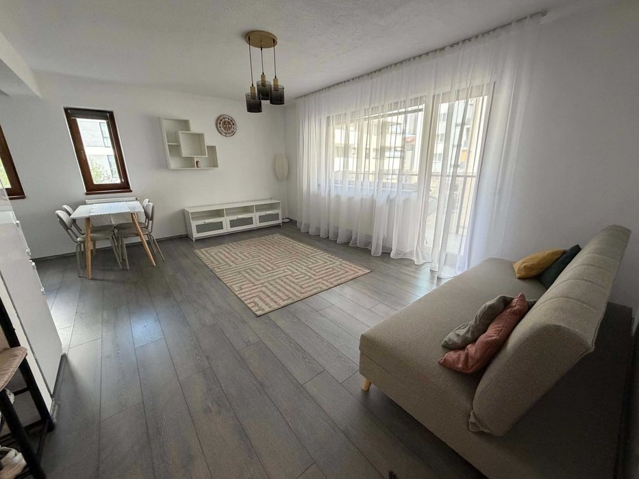 Apartament 2 camere | Parcare inclusa | Zona Vivo | Persoana fizica