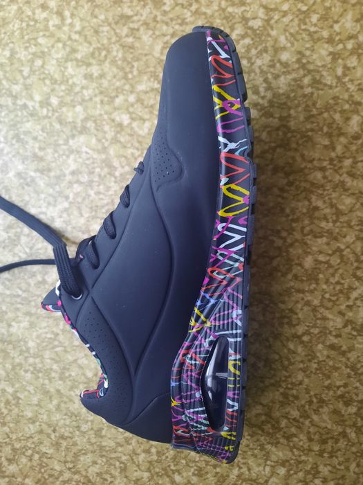 Маратонки Skechers