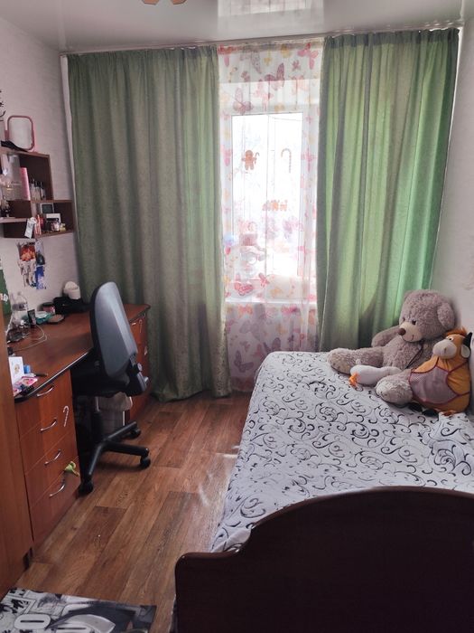 Продам 4х комнатную квартиру