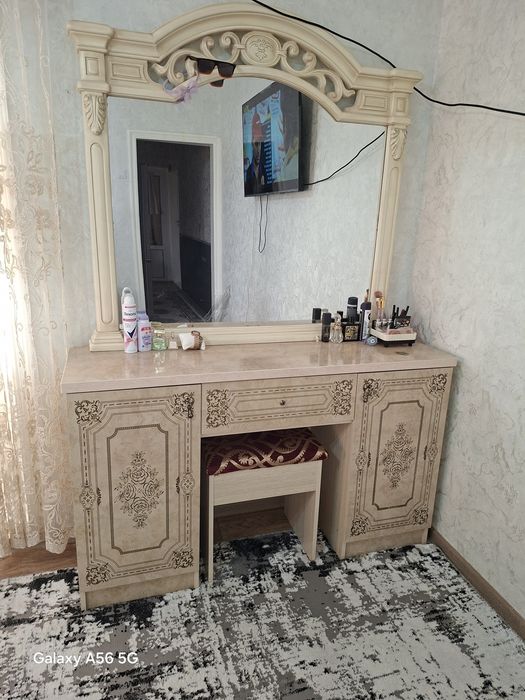 Продаю срочно! Спальный гарнитур!