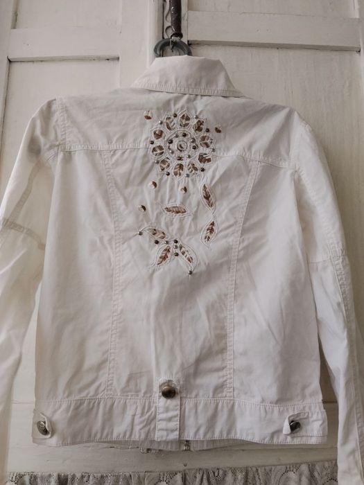 Белая Куртка  бомбер Винтаж