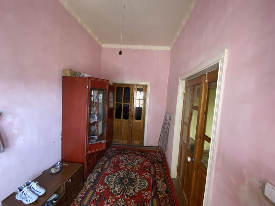 Uy sotiladi maydoni 15 stiq