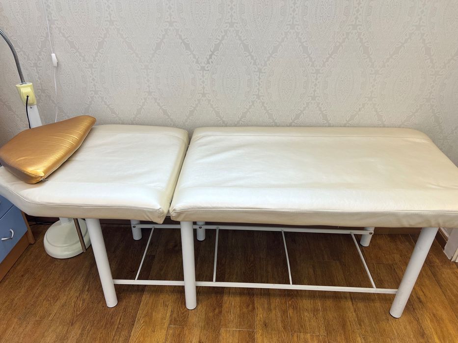 Кушетка косметологическая
