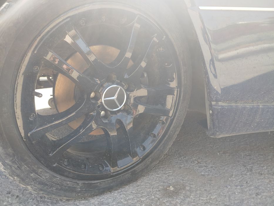 Продам машину Мерседес