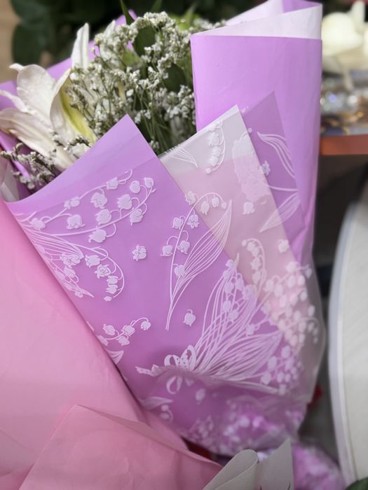 Не большой букет очень красивые