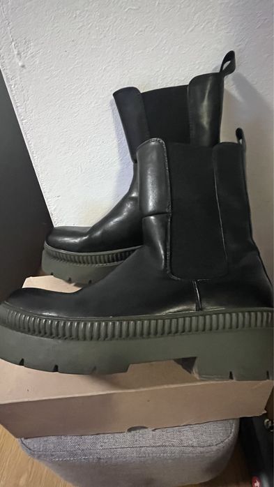 спортни обувки, боти 36 н.