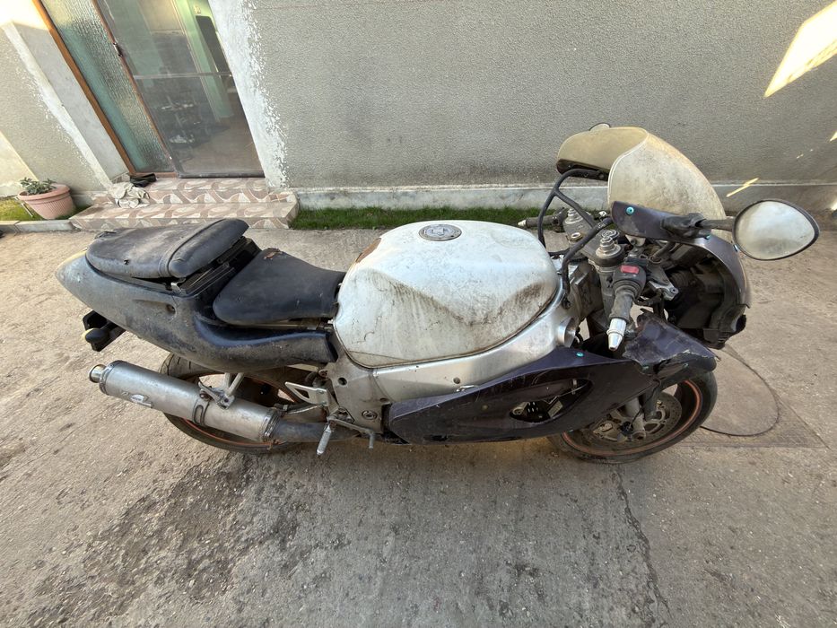 Suzuki GSX-R 600 SRAD - Pentru piese sau proiect