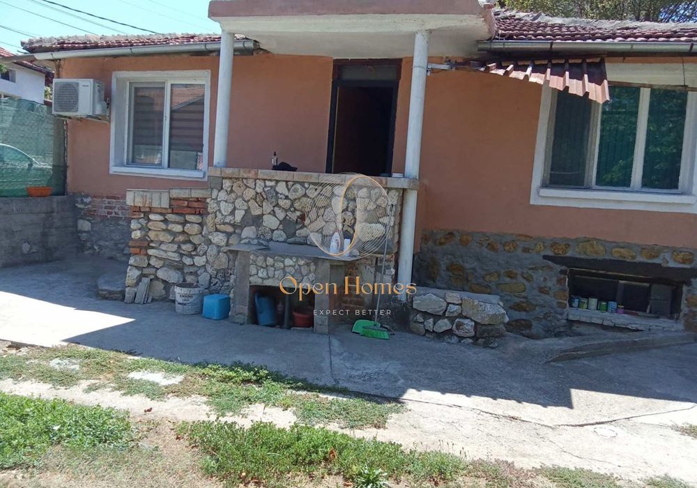 Продава се Къща в Куклен - 82 кв.м за 1525 €/кв.м - Снимка #2