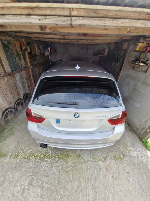 Vând BMW e91 2.0 Dissell