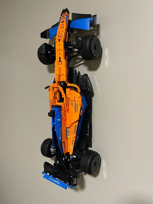 Стенна стойка за LEGO technic F1 болиди (W14, MCL36, SF24 и RB20)