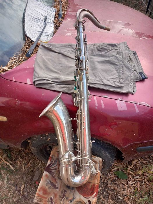 saxofoane bariton,tenor,alto flaut,claniret