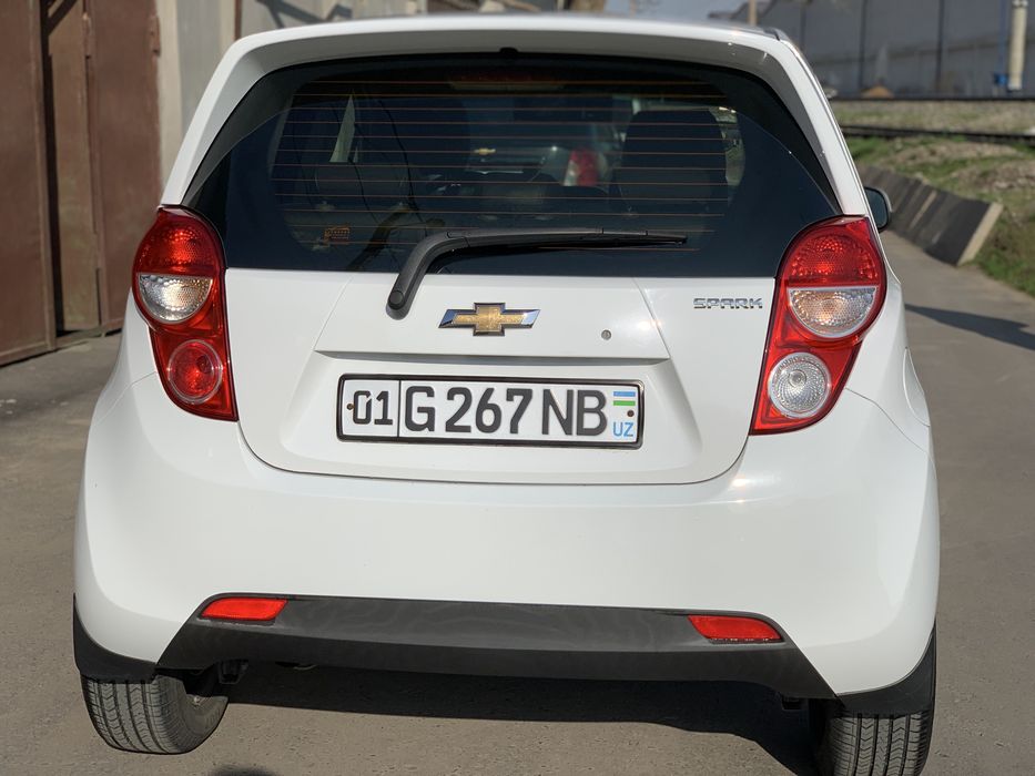 Chevrolet Spark mexanika sotilad tiniq urilgan chizilgan joy