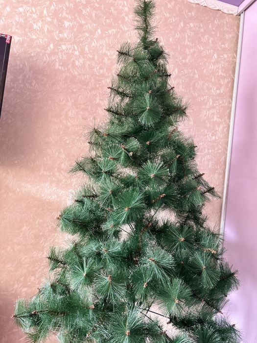 Отдам елку 1,80 самовывоз